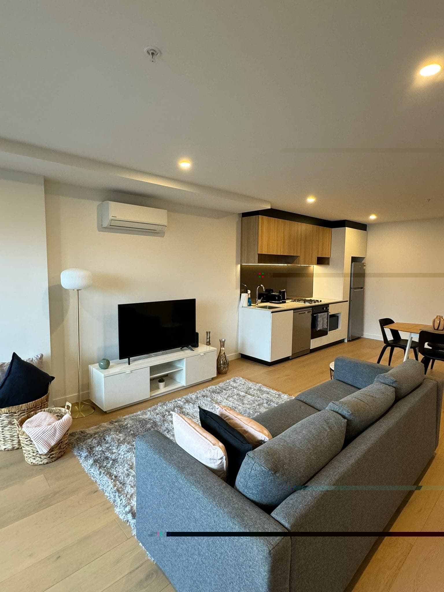 Room in 31 McLister Spotswood, VIC 3015