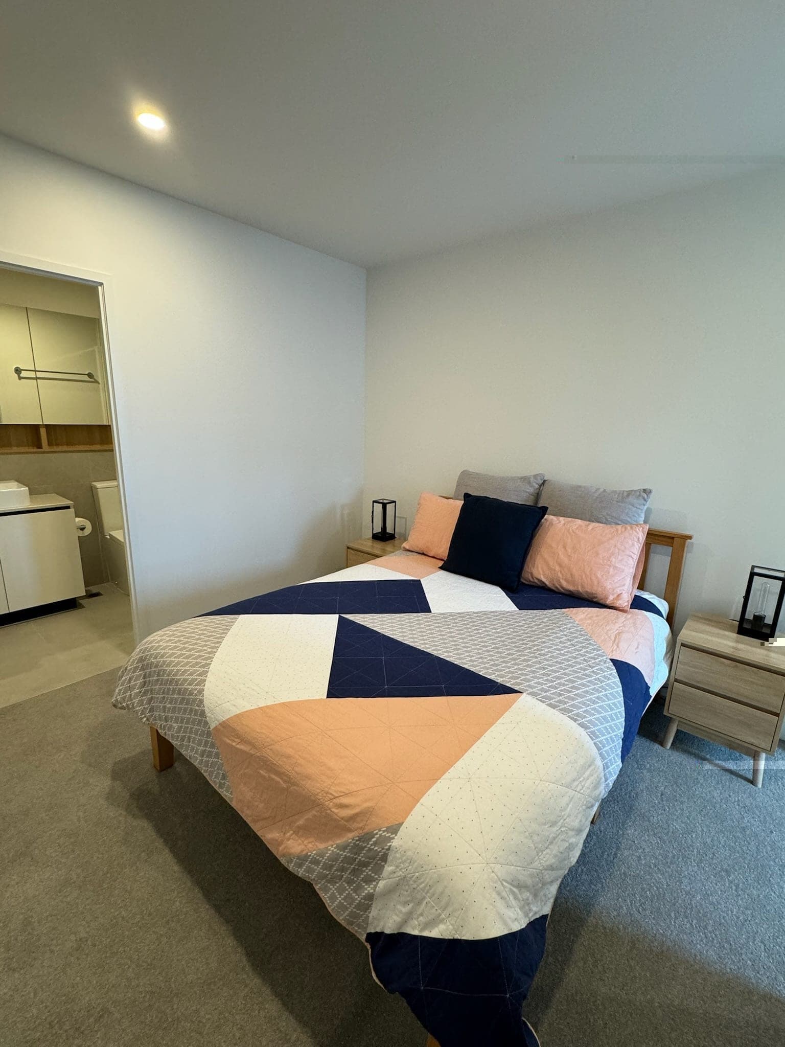 Room in 49 McLister, Spotswood, VIC 3015